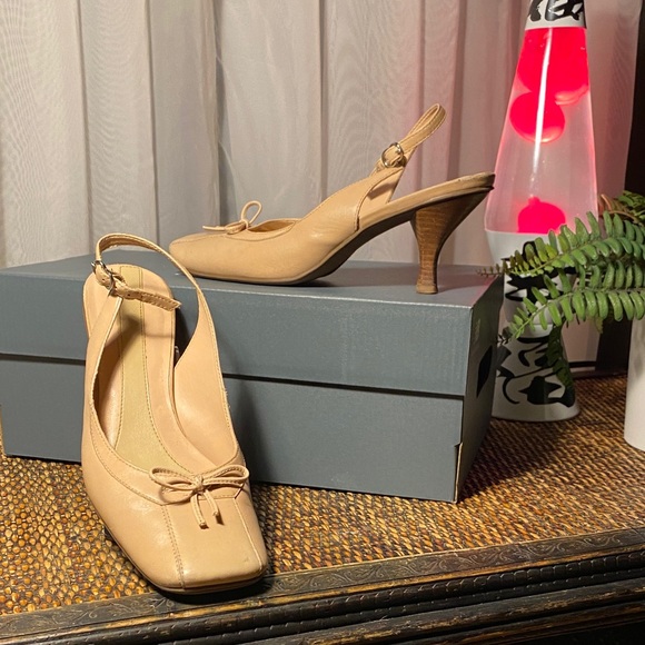 Nine West Tan Slingback Heels - Picture 1 of 5